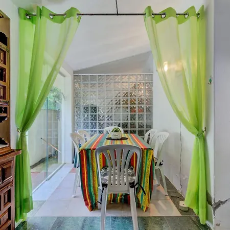 3 Bedrooms House With Shared Pool Enclosed Garden And Wifi At 1 Km Away From The *
