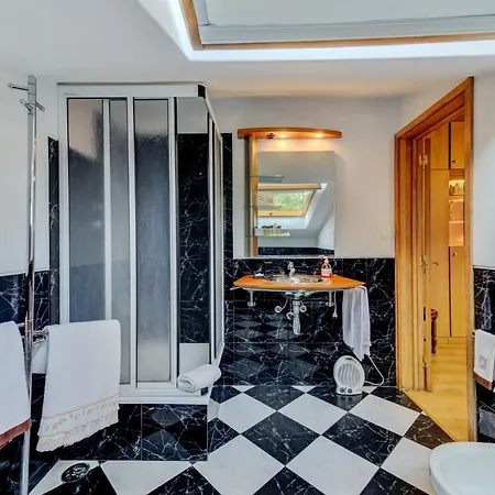 3 Bedrooms House With Shared Pool Enclosed Garden And Wifi At 1 Km Away From The *